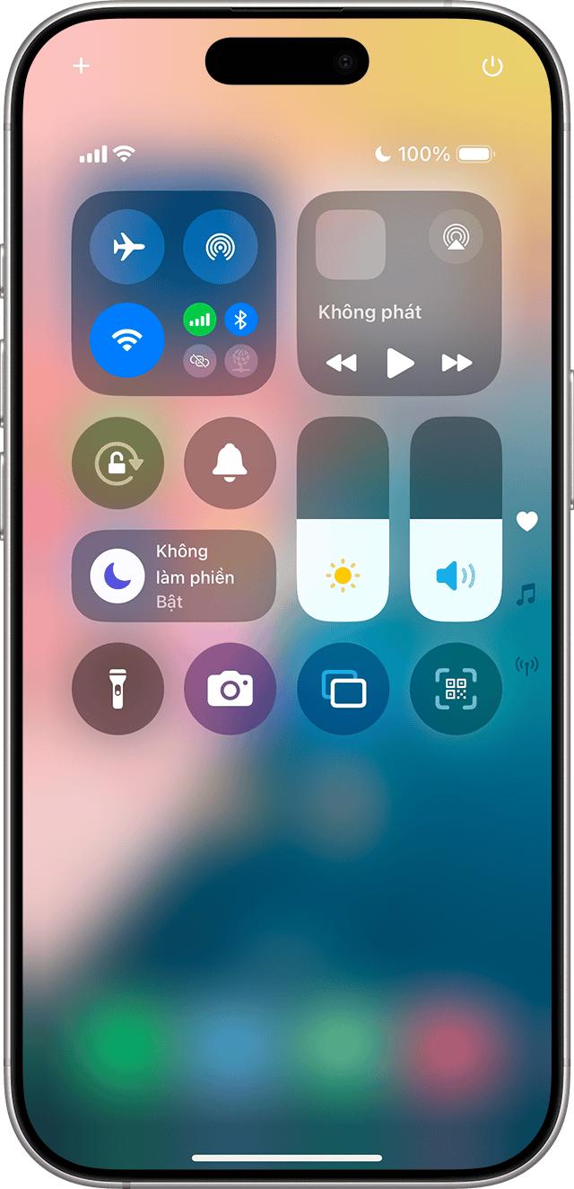 Trong iOS 18, bạn có thể bật và tắt cài đặt Tập trung từ Trung tâm điều khiển.