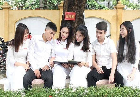 nằm mơ thấy bạn học cũ